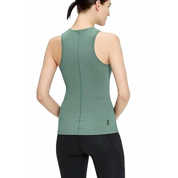 NEW ON RUNNING movement tank top in ivy - Picture 3 of 3